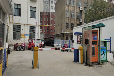 密州东苑名邸3室1厅1卫74.8万95m2出售